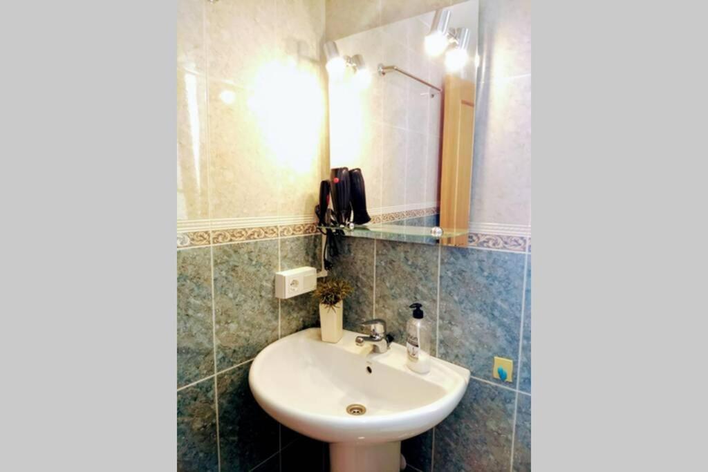 Апартаменты Bright & Spacious Apt - Panoramic Views! Альтеа Экстерьер фото